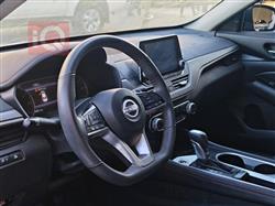 نيسان ألتيما